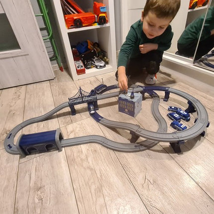 Elektrische Treinbaan en racebaan 92 delig - Politieset