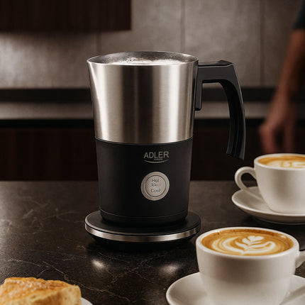 Adler AD 4497 Elektrische Melkopschuimer 300 ml – Warm & Koud – Melkverwarmer – Zwart/RVS