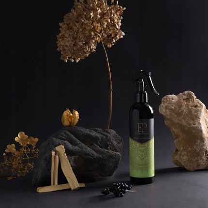 Ellie Pure Healing Collection interieurspray Sandalwood 300 ml - Geurspray ook geschikt voor textiel en in de auto - Roomspray - Huisparfum
