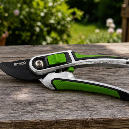 Snoeischaar 22 cm – Heavy Duty – Gehard Stalen Blad – Verstelbare Bladopening – Voor Takken, Struiken en Planten