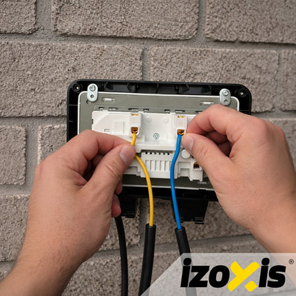 Dubbel Buitenstopcontact IP66 – Waterdicht 230V 16A – Opbouw Wandcontactdoos met Klep – Buitenstopcontact Zwart - Voordeelstore.nl