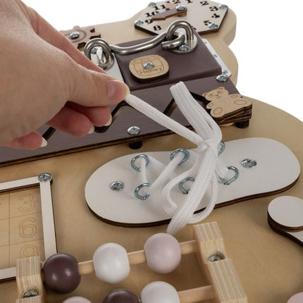Kruzzel Teddybeer Manipulatiebord 10-in-1 – Houten Educatief Speelbord – Montessori Speelgoed – Fijne Motoriek & Ontdekken