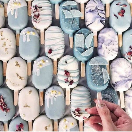 Ruhhy Siliconen IJsjesvorm – 4 IJsjes van 80 ml – Inclusief 50 Houten Stokjes – Flexibel & Herbruikbaar – Zwart