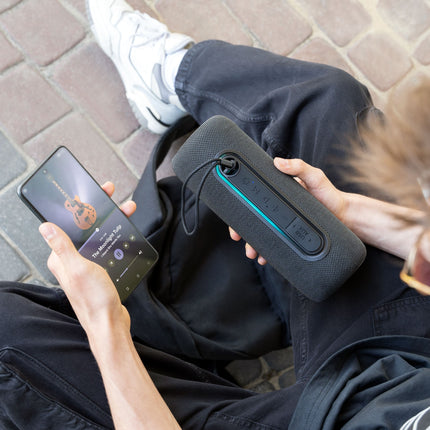 Krüger & Matz Street Draadloze Draagbare Bluetooth 5.0 Speaker Waterdicht - RGB Verlichting - TWS Functie - 20W - Zwart