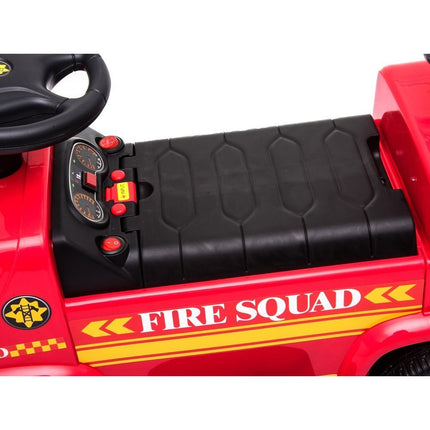 Elektrische kinderauto - brandweerauto - brandweer spuitwagen - tot 20kg max 1-3 km/h met geluid en licht en bellenblaas rood