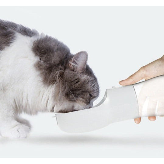3 in 1 waterfles voor hond of kat met snack opberger en drinkbak 200ml water/100 ml snackopberger