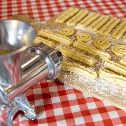 Browin handmatige vleesmolen grootte 6 inclusief koekjes voorzet stuk